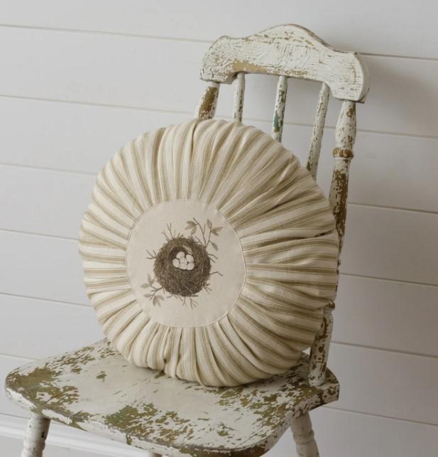 Round Nest Pillow