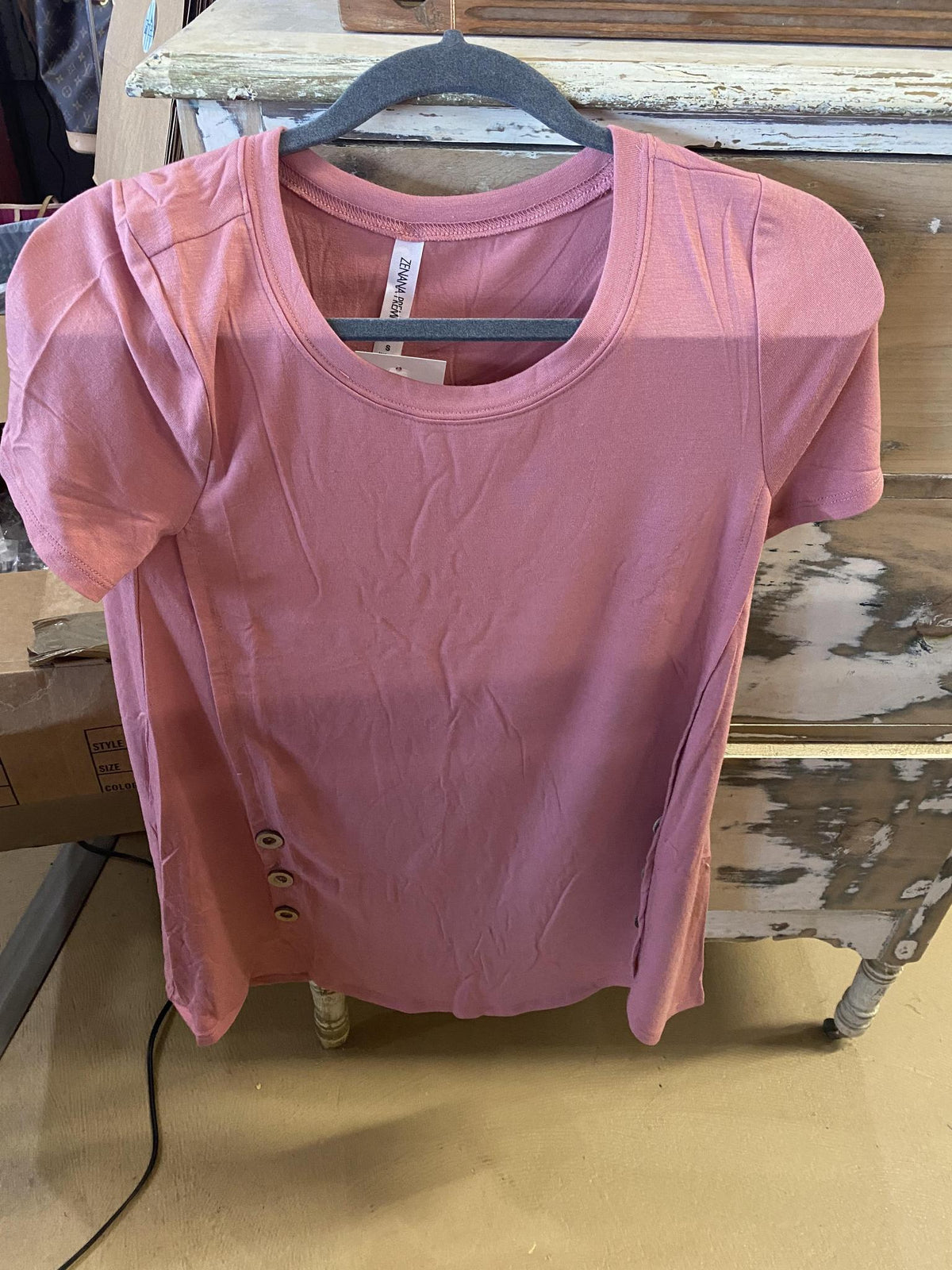 Mauve S/S Scoop Neck w/ button accents