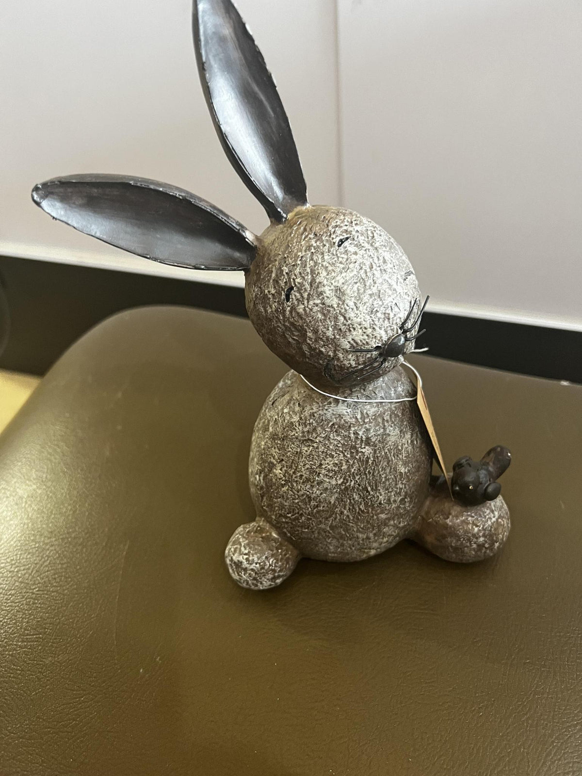 Small Resin Bunny w/ Whiskers